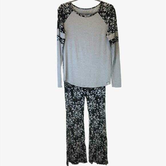 Vera Bradley Pajama Set Womens Small Gray Scoop Neck Tee Bootcut Legging Floral - Picture 10 of 16